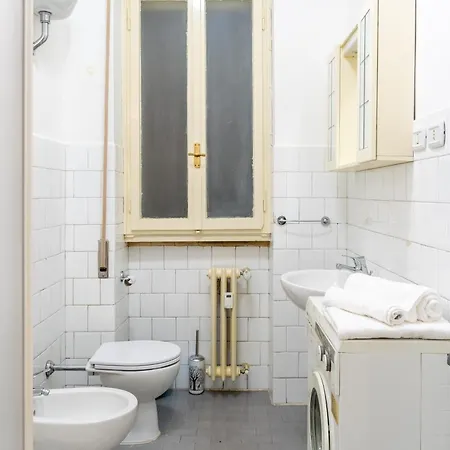 Home Stay Roma Couette-café 4*